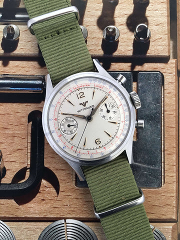 watchsteez.com – 1960s wittnauer cal. 14y ref. 3256 two-register chronograph  watch